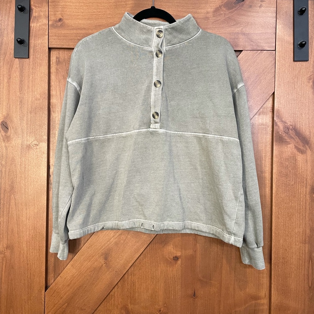 Acid washed green sweatshirt. Size medium